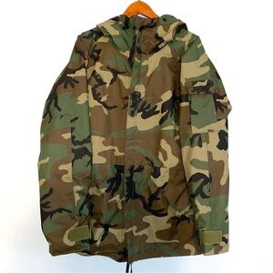 US Military Camo Gore Tex Nylon Parka Medium Tall